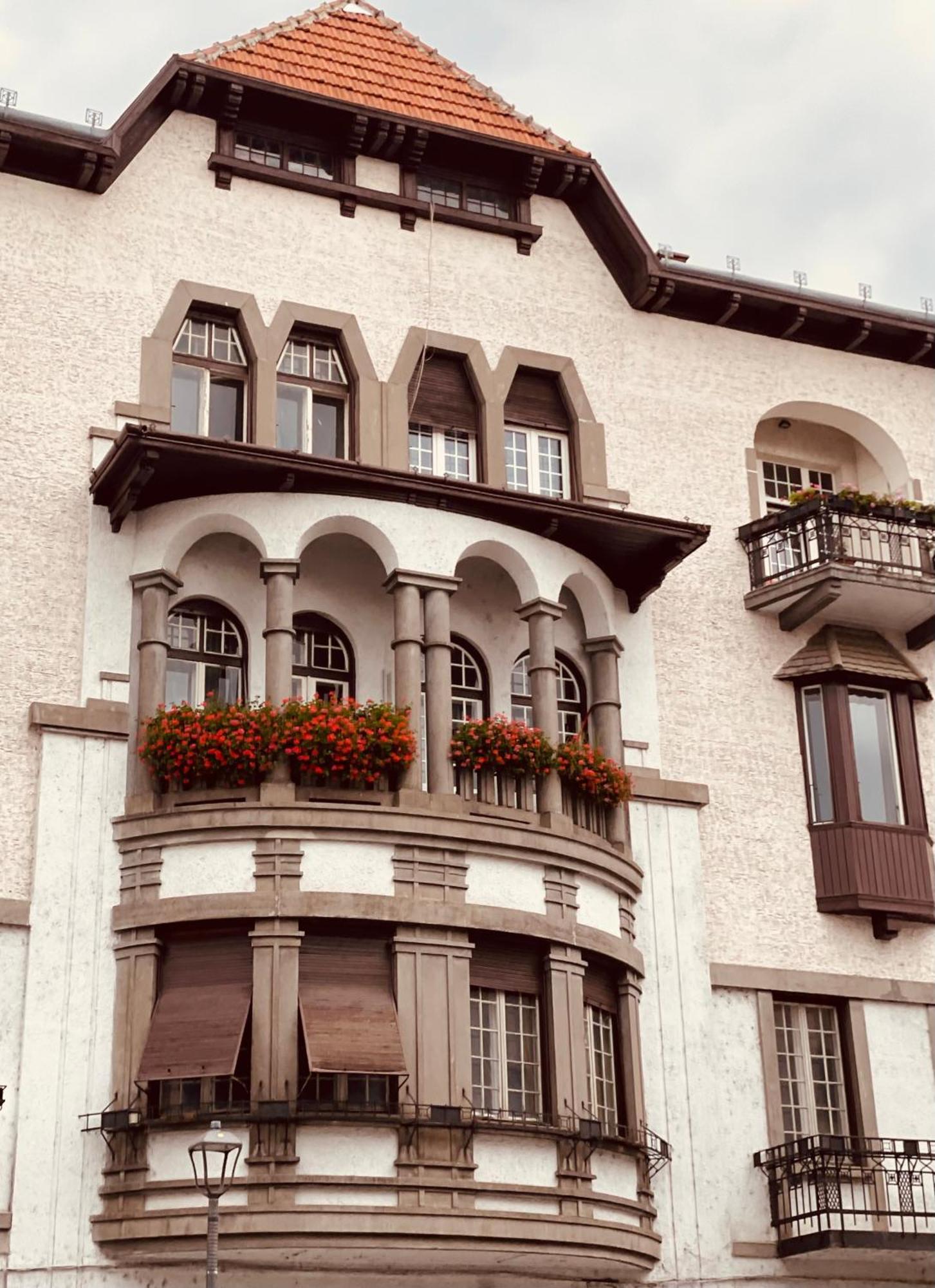 Littleparis Leilighet Cluj-Napoca Eksteriør bilde