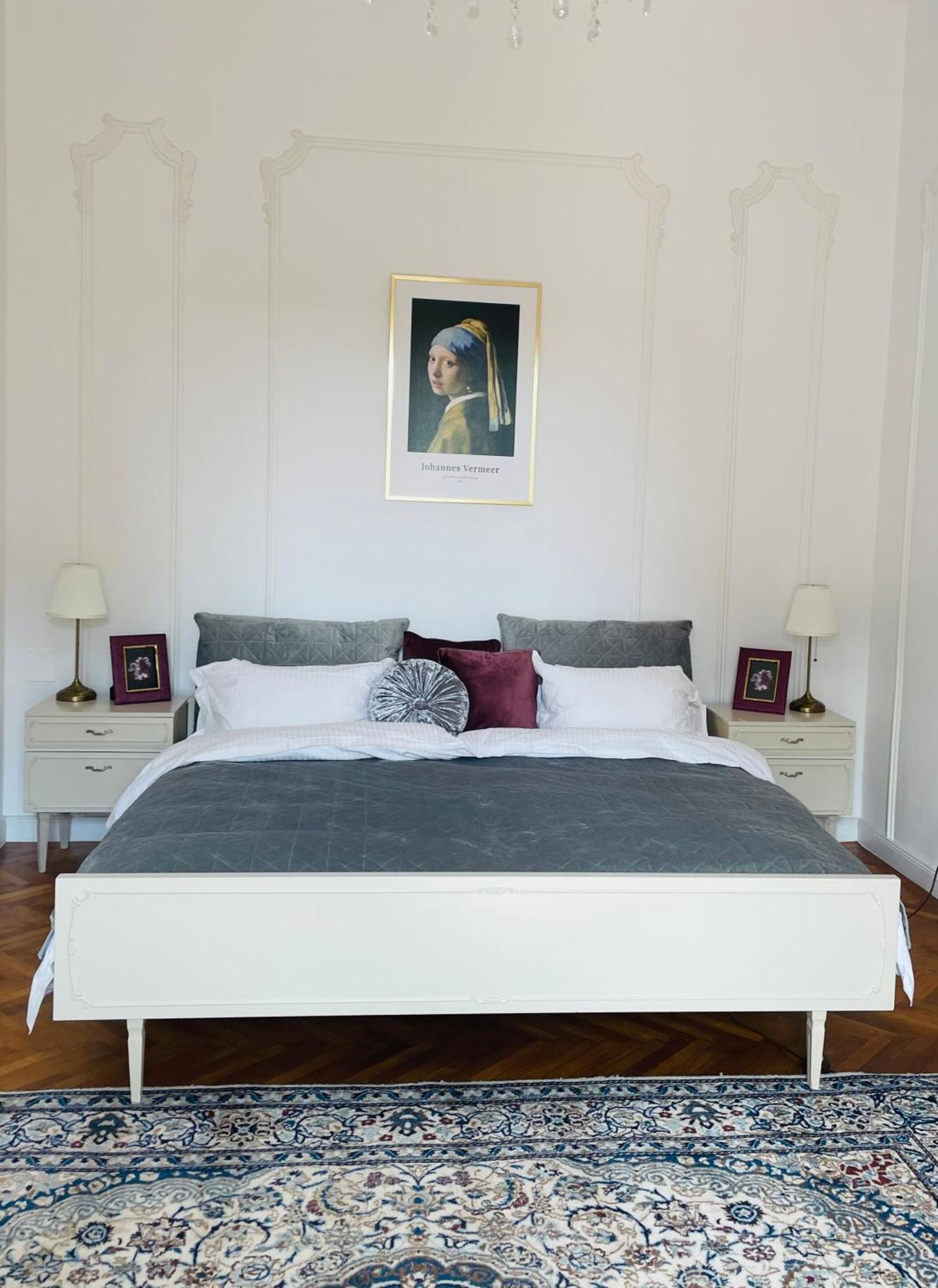 Littleparis Leilighet Cluj-Napoca Eksteriør bilde